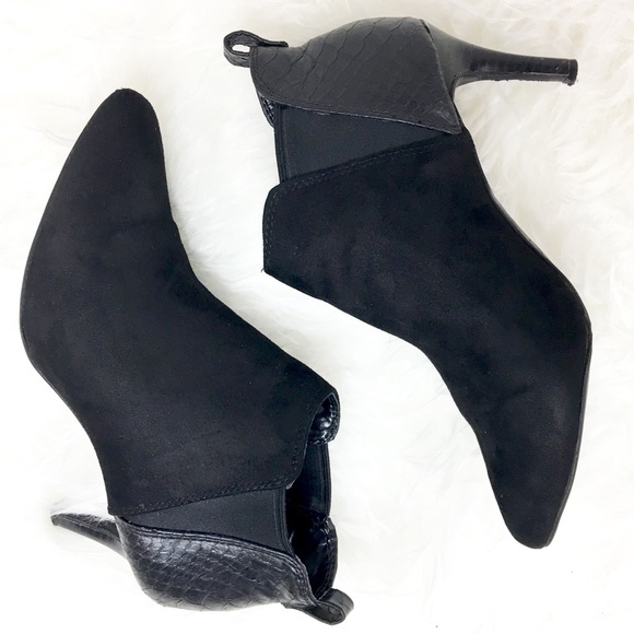 Simply Vera Vera Wang Shoes - Simply Vera Vera Wang heels suede and leather 8